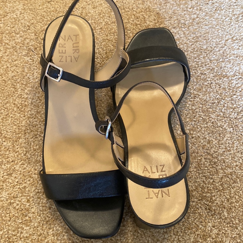 Naturalizer black heels